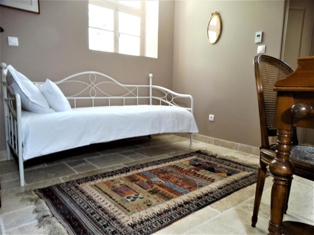 Chateau Montplaisir Charming B&B In Provence Valréas Екстериор снимка