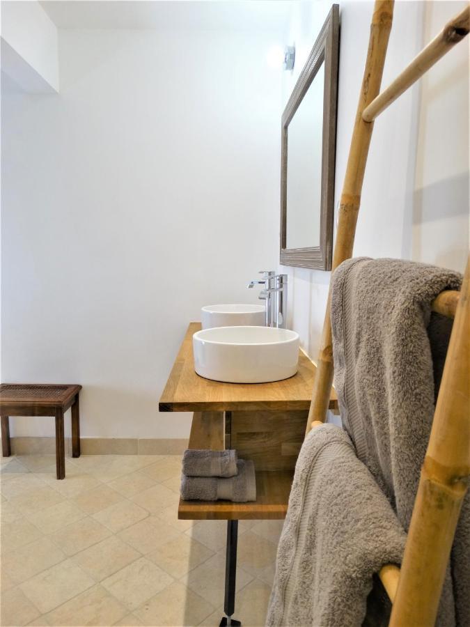 Chateau Montplaisir Charming B&B In Provence Valréas Екстериор снимка